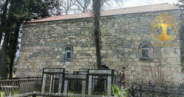 ზედა გორა (ძველად ზეინდარი. ვანი) მაცხოვრის შობის ეკლესია