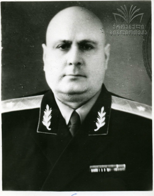  Гарибашвили Иван Иосифович (1908–1989),  генерал-майор (18.04.1956).