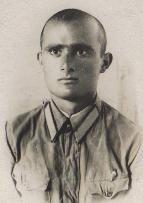 გარი მერკვილაძე ალექსანდრეს ძე (1923-1971) სამამულო ომის გმირი (1941-1945). დაბ. ბათუმი, აჭარა.