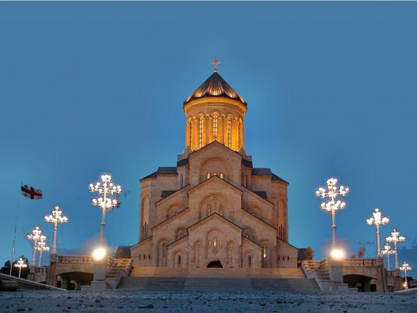 წმინდა სამების საკათედრო ტაძარი 1995-2004 ქართლი თბილისი