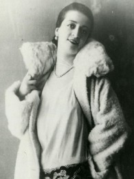 ჩუტა ერისთავი-ჟღენტი (1901-1992) მსახიობი, მუსიკოსი.