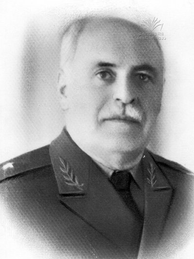 Бзиава Константин Павлович (1905–1972),  комиссар  генерал-майор (09.07.1945).