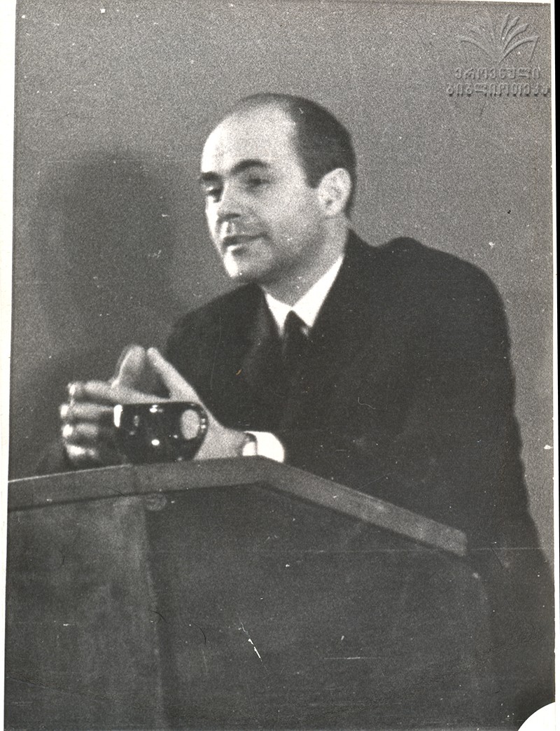 ედიშერ ხოშტარია - ბროსე 1927-2005წწ. აკადემიკოსი ისტორიკოსი სამეგრელო