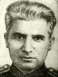 გეგეშიძე არკადი სპირიდონის ძე (1902-1974) სამამულო ომის გმირი  (1941-1945) სოფელი მელაური, სამტრედია, იმერეთი.