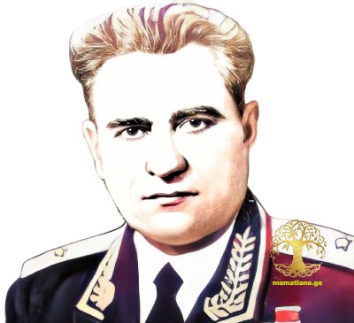 Коберидзе Ермолай Григорьевич (1904–1974), Из Грузии, генерал-майор (1943),  Герой Советского Союза (1945).