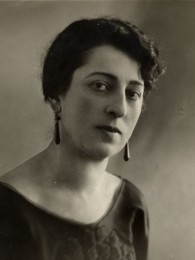 ნინო გამრეკელი-თორელი (1882-1935) მსახიობი,რეჟისორი.ქუთაისი,იმერეთი.