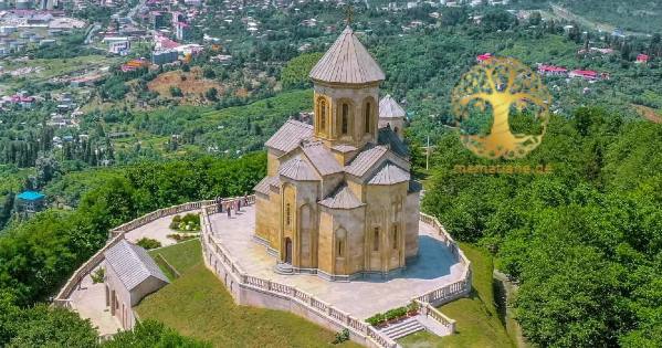 ბათუმის ყოვლადწმიდა სამების ტაძარი