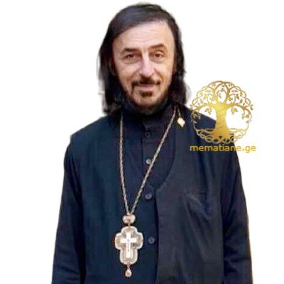  ანტონი დეკანოზი