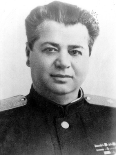  Гагуа Илларион Авксентьевич (1900–1951),  комиссар  генерал-майор (09.07.1945).
