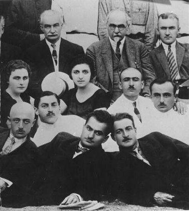 დიმიტრი უზნაძე 1897-1950წწ. აკადემიკოსი, ფილოსოფოსი. დაბ. სოფ. ქვედა, საქარა, ზესტაფონი, იმერეთი.