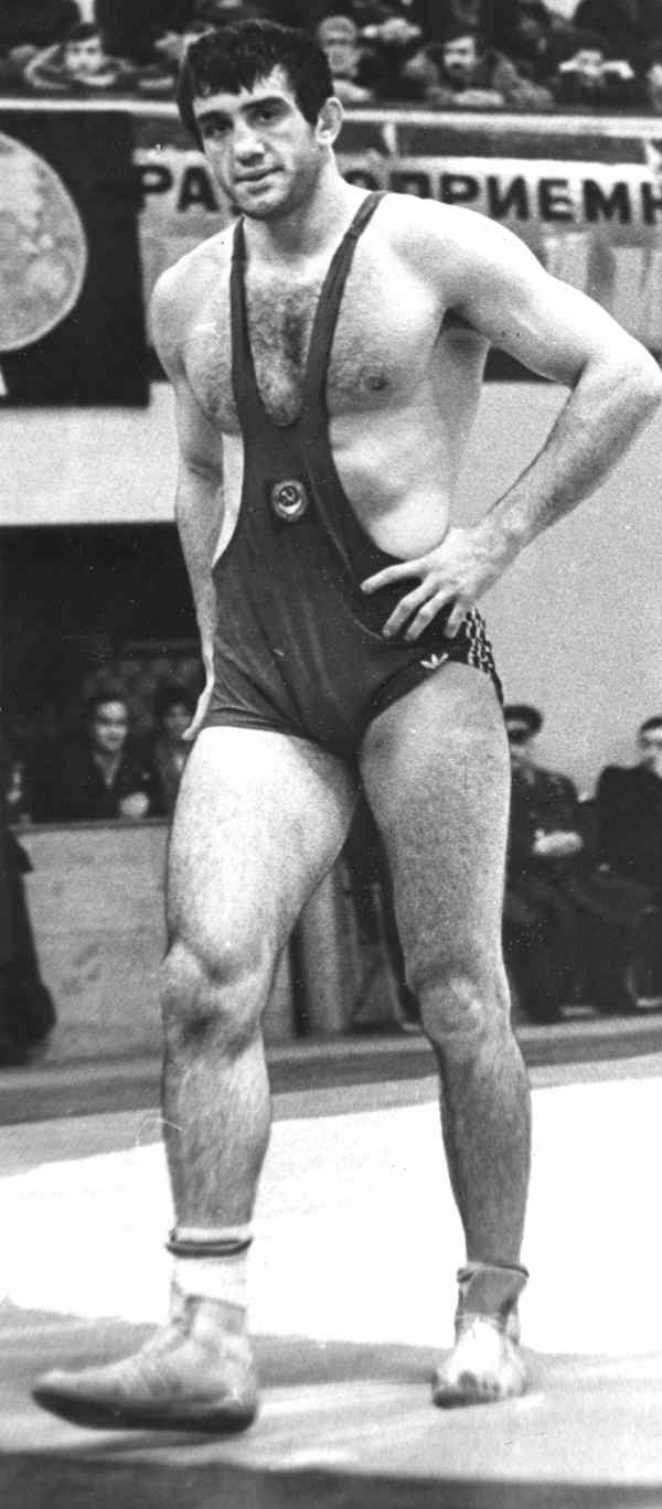 დავით გობეჯიშვილი დ.1963წ. ოლიმპიური ჩემპიონი  თავისუფალი ჭიდაობა დაბ. სოფ. ხურუთი, ონი, რაჭა.