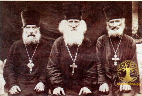 აწყურის (ახმეტა) თეთრი გიორგის მონასტრის ბერები ფოტო გადაღებულია 1940-იანი წლების ბოლოს